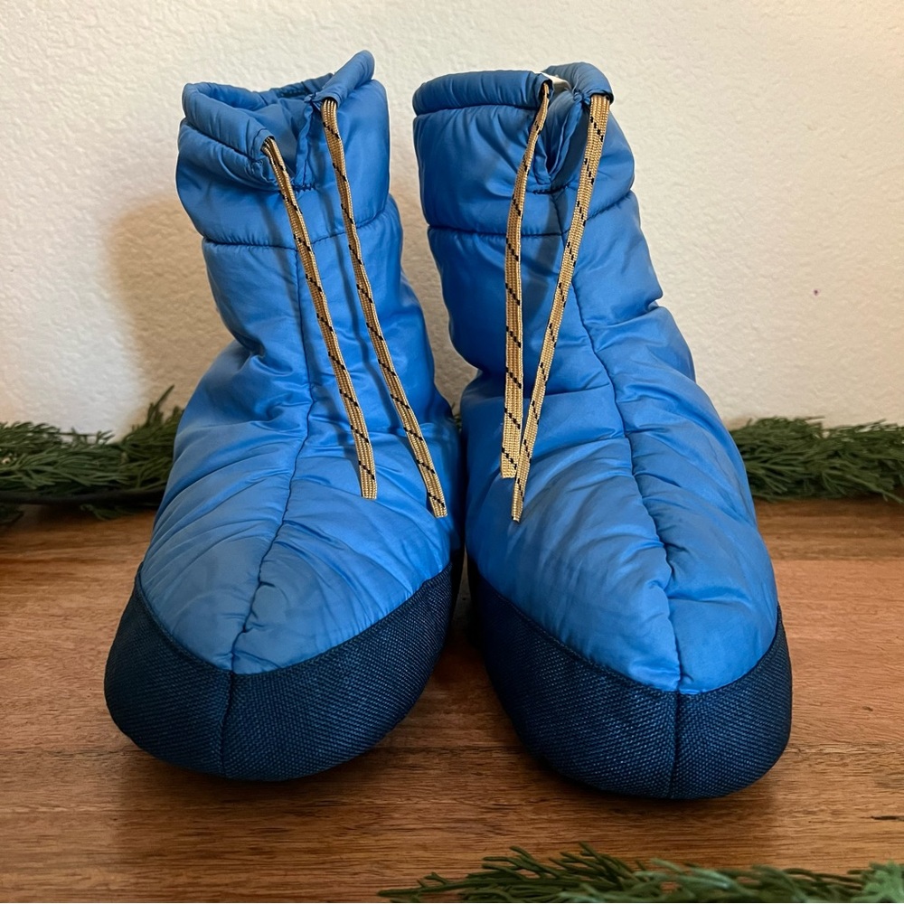 L.L. Bean Blue Puffer Warmth Booties Size XS - Picture 2 of 15